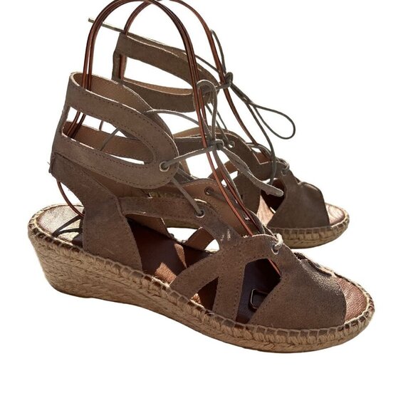 Andre Assous Deanna Gladiator Style Espadrille Wedge Sandals Size 9 Taupe Suede - Picture 7 of 14
